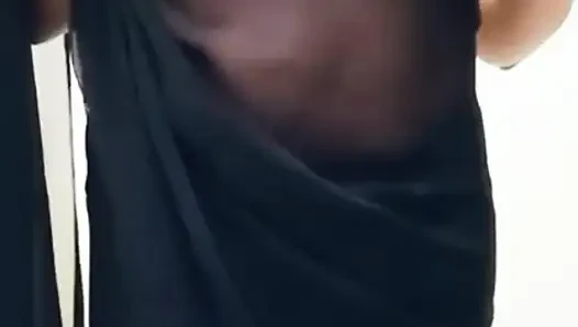 Istri sange india lagi berpose sambil bugil