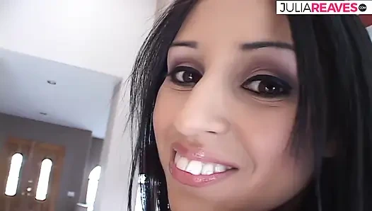 Dünne latina von monsterschwanz gefickt