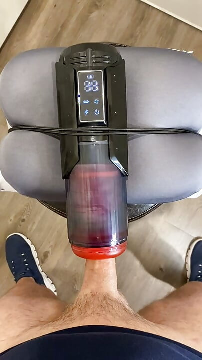 Análise e Demo POV do Brinquedo Gatling com Três Ejaculações!