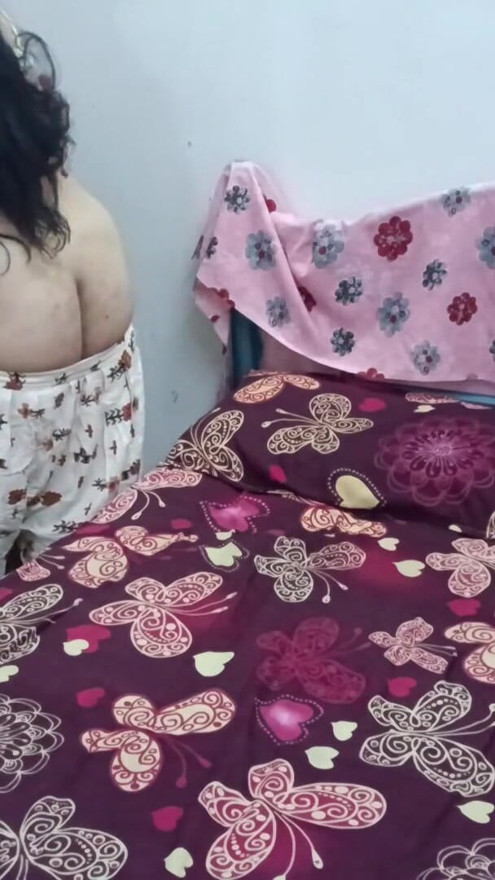 Người Ấn khoe ngực và lồn wow lồn đẹp | Đoạn video ngắn 1