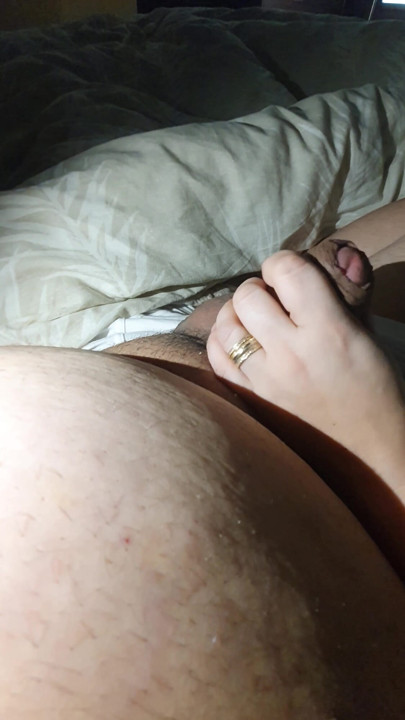 Step mom sneaking into Indian step son room and handjob his dick in the dark | Clip 2