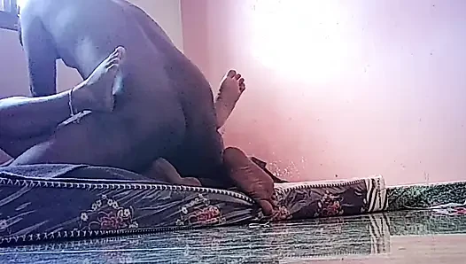 Abang tiriku pengen ngentot aku di rumah nggak ada orang