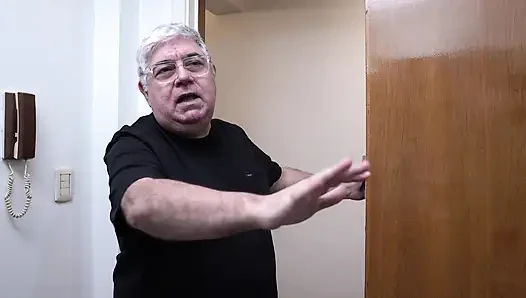 Lynn Scream forgets I'm her husband and gets hooked by the delivery Nicoph Cuckold Real