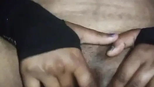 Memek becekku dijilat dan dijilat sama memek becek indiaku seperti dan berkomentar, ikuti aku dong!