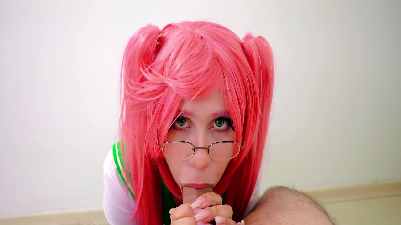 Otaku fără anal grele: cosplayer cu părul roz călărindu-și curul persistent