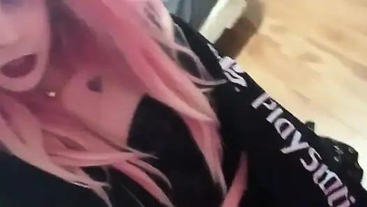 Стриптиз и немного веселья