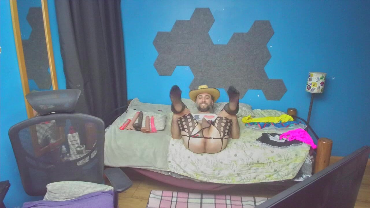 bearded farmer whore posing for man
