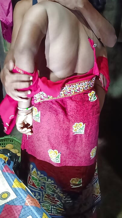 Indijski direktor kastinga poziva bhabhi na poziv
