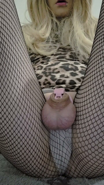 Pissing In My Chastity Cage | Clip 1