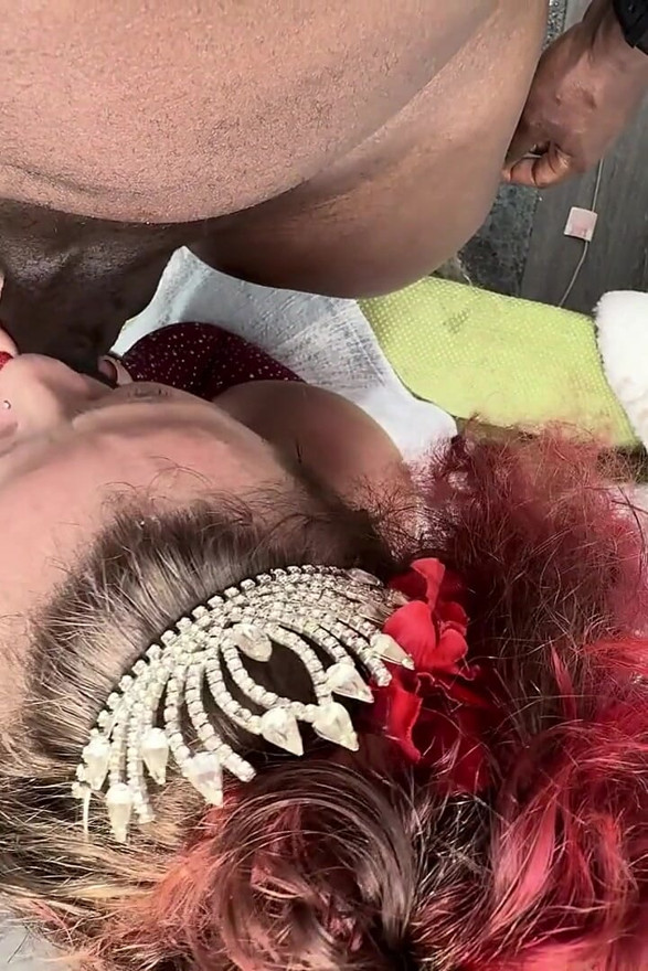 Sexy holky hluboko v krku