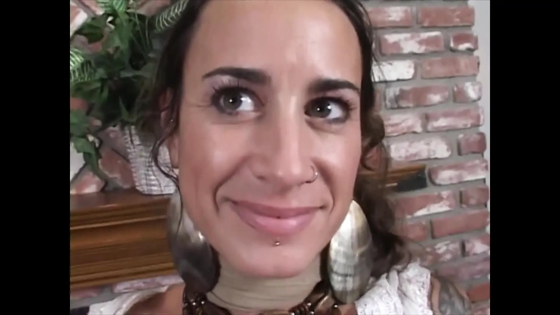 Sexy Tattooed Hippie Sucks My Dick Til Cumshot