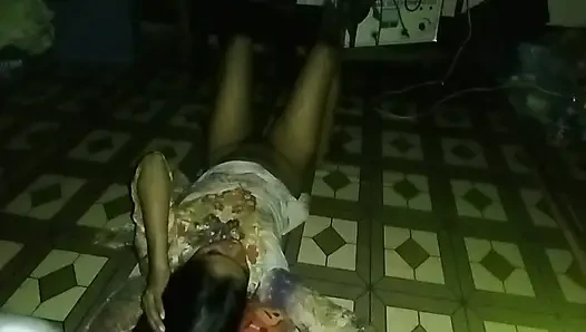 At 3 am, my dick gets erect and I cum while fucking