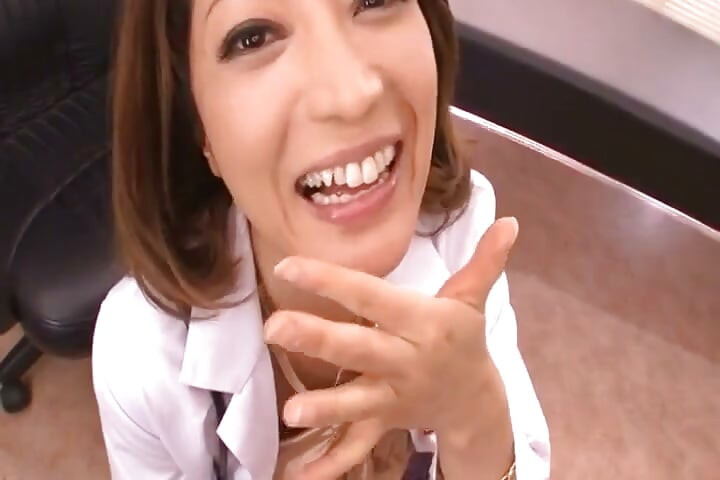 Mature Doctor Reiko Kagami Takes Control - Endless Teasing, Intense Pleasure and Swallowing - 3