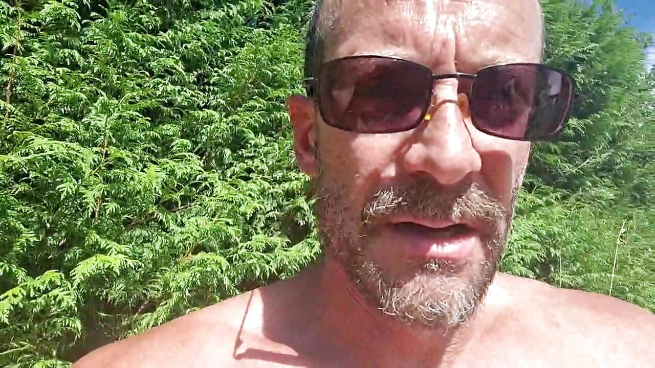 in a field and cumshot on plants, remi06cam4