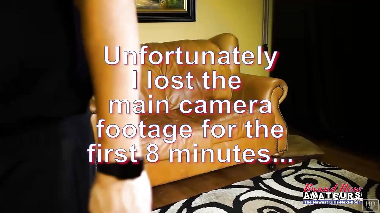 الشقراء الممحونة أنيا تمص زبا بعمق لتضرب كسها المحتاج بعمق!