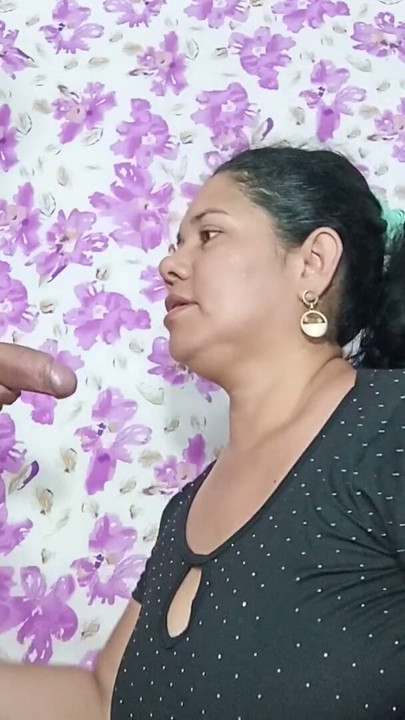 Horny Deepthroat Wife Expert In Delicious Blowjobs | Clip 1