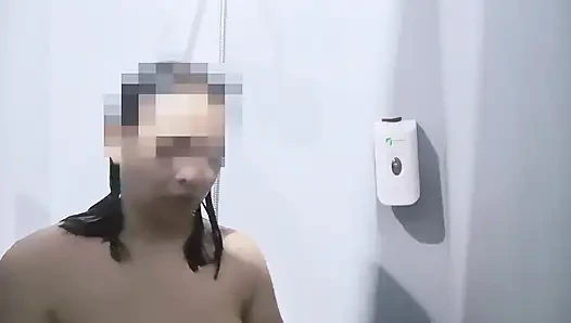 Душ в публичном спортзале ванной для моего милого бойфренда - Minokiiko