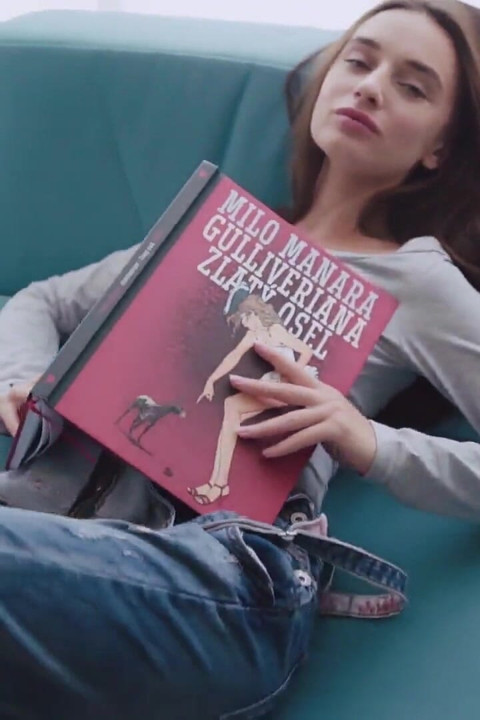 Απολαύστε ακόμα περισσότερα γυμνά κορίτσια