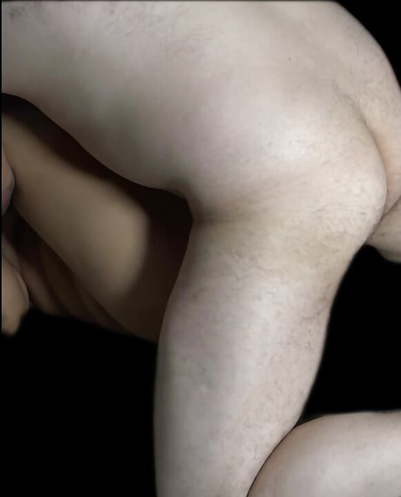 SEX ANAL CU ÎNREGISTRARE DE ACASĂ CU FEMEIE LATINO TATUATĂ