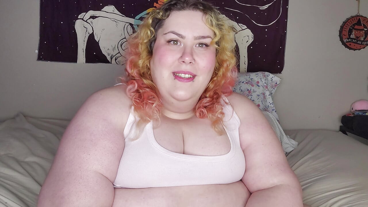 Hairy BBW Armpit Sniffing and Pussy Eating POV