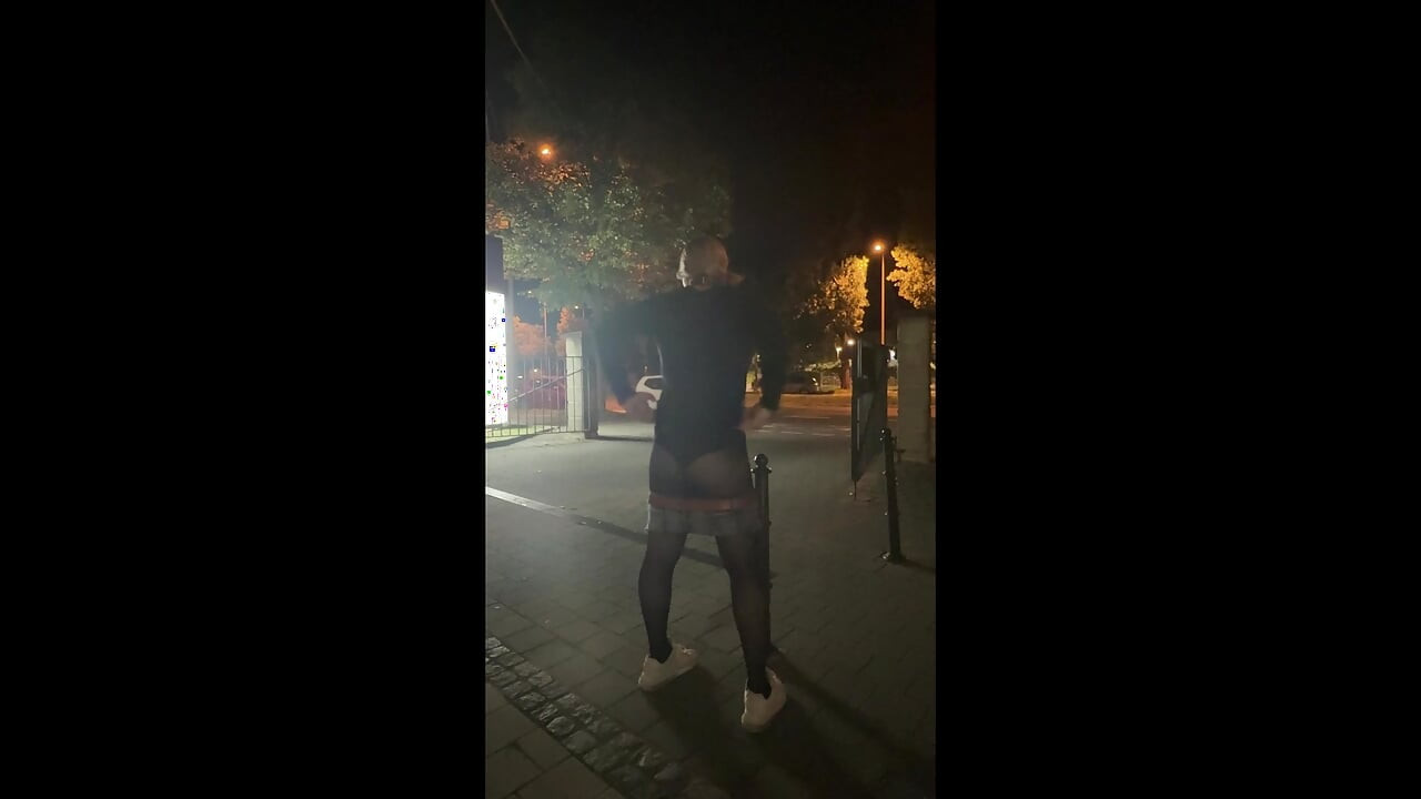 Sissy riding dildo outside