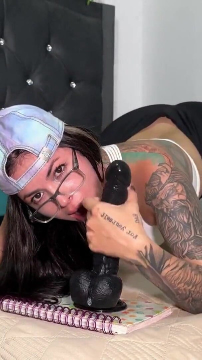 Anitta Miller is playing with a BBC | Clip 1