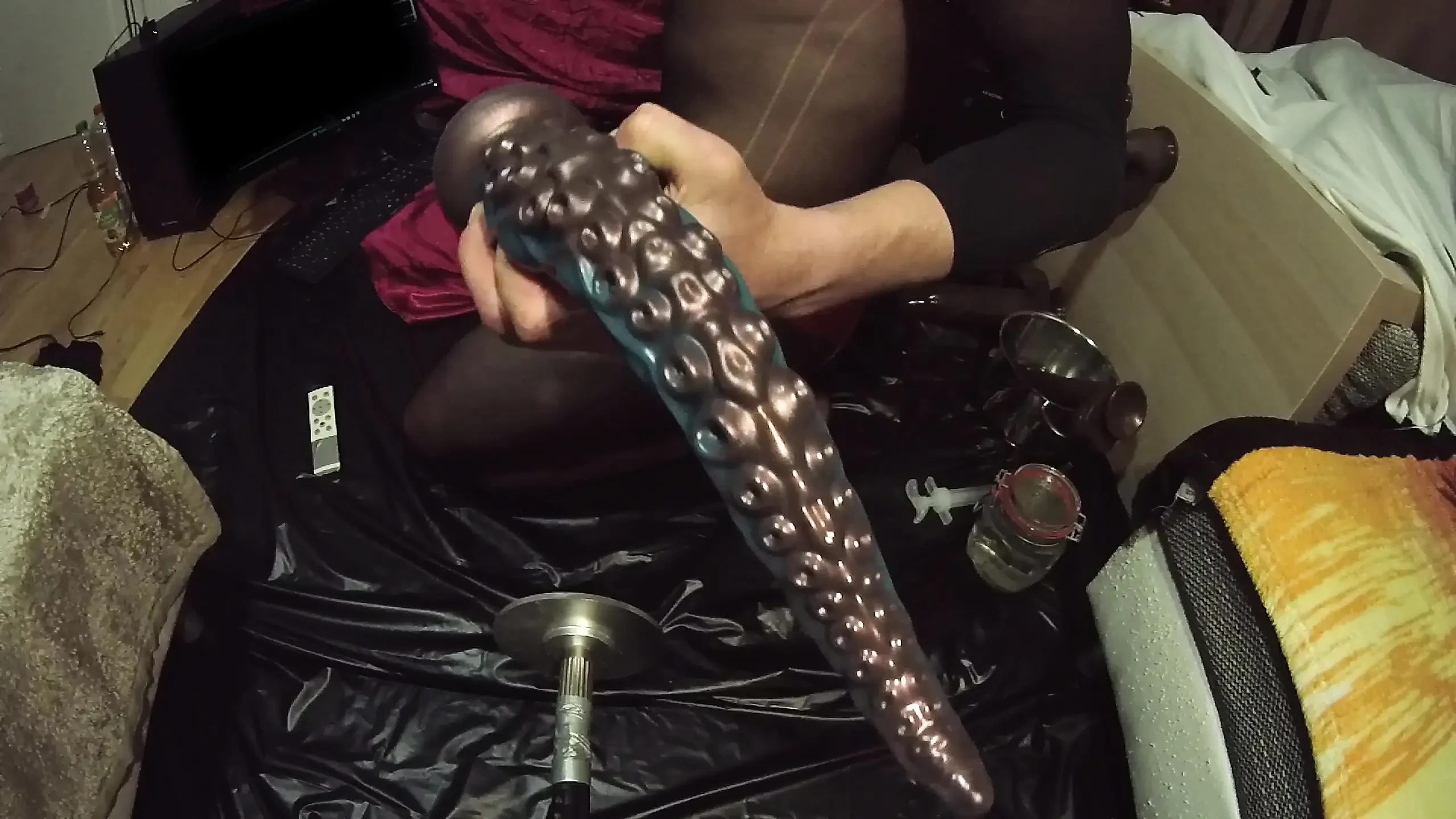 Spandexfemboy - deel 1 anale vernietiging string en anaal spel