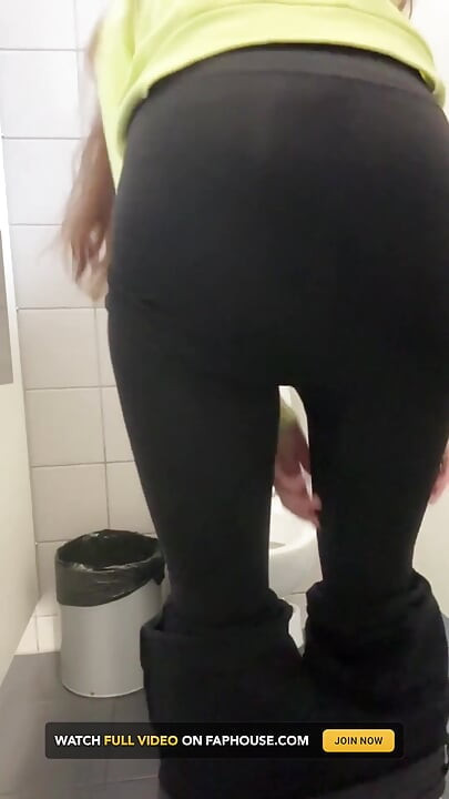 Compilation Girl in Black Skinny Jeans Piss in Public Toilets Daily Pad in Panties