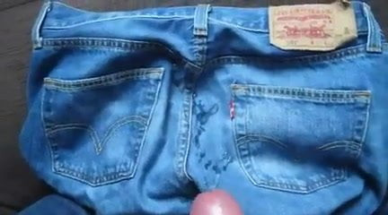 Big Load on my levis 501