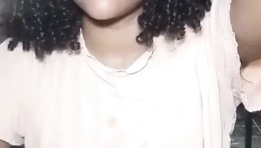 Hot mommy back in the hornyness