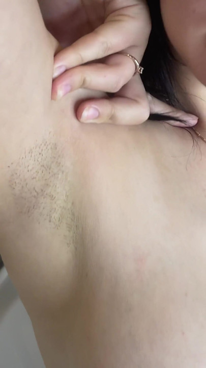 Epilation of hairy armpits with an epilator! Depilation! | Clip 1