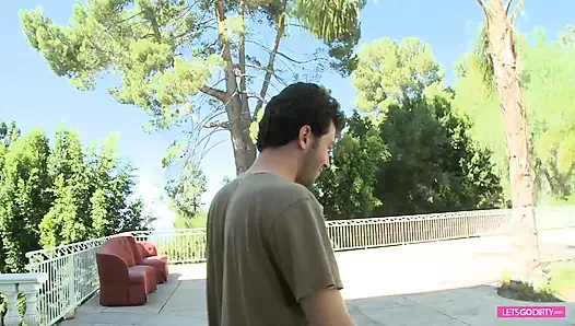 Horny James fucked amazing MILF in her house