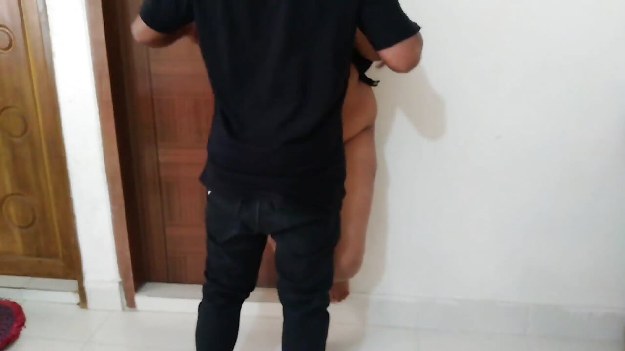 Jab Anjali Bhabhi Saree Badal Rahi Thi, Devar Ne Unhe Khidki Se Dekha Aur Chudai Karne Ke Liye Jabardasti - Indian Sex