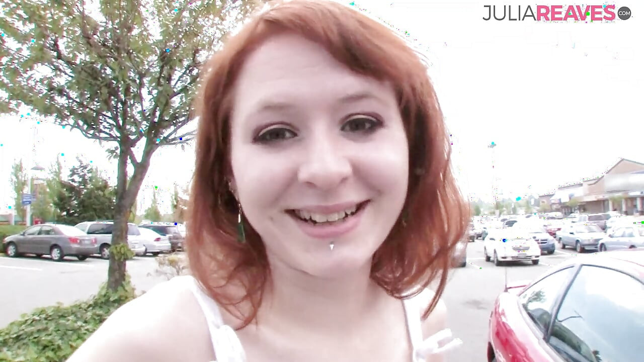 हॉट लड़की चूत के अंकुर की मालिश करती है फिर उस विशाल लंड को चूसती है जो उसे वीर्य निकालने के लिए चोदता है