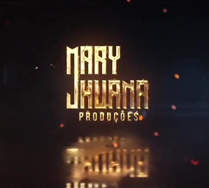 U kupaonici kod kuće Stavljanje jaja u guzicu - Mary Jhuana