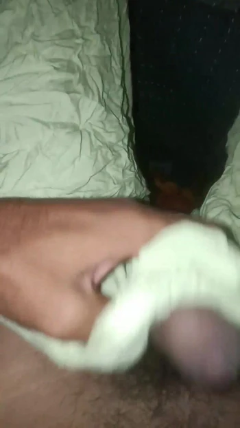 BLONDE SHAKES ASS WHEN OBSERVES A VOYEUR AND SERVES HIS COCK