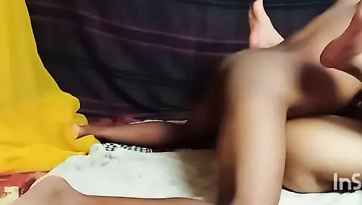 Desi threesome wife ko Chudwaya