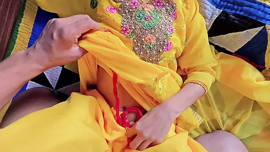 Frist Time трахнули очень тугую киску