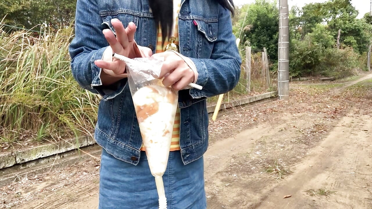 Trainer's Order No. 17: Bread Enema Walk