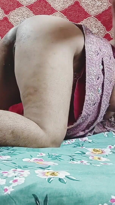 Shilpa bhabhi ne lon ki kist apni Choot chudwa ker lon ki kist adada kiya | Clip 1