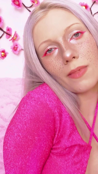 Blondie pelleilee vartalollaan!