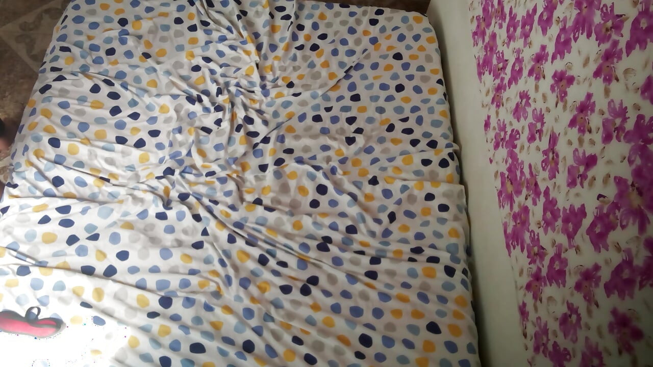 Matură sexy în lenjerie maschează o adâncă în gât