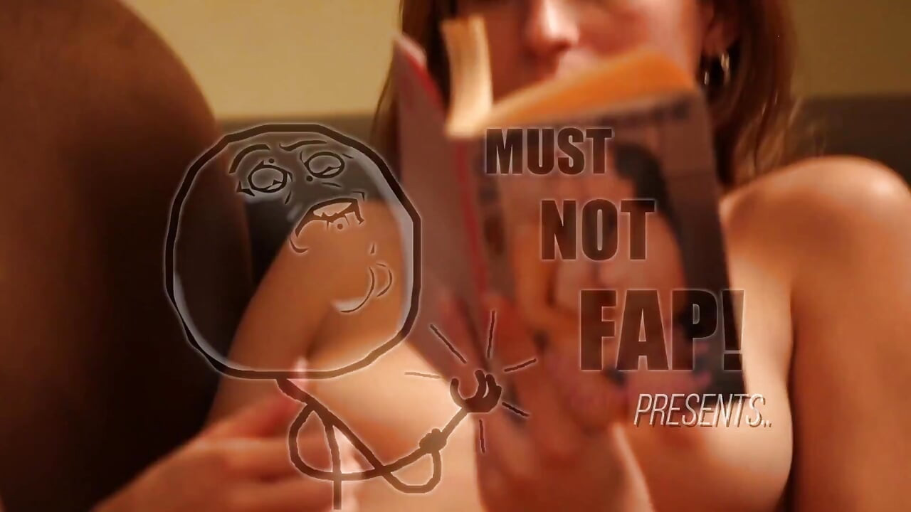 Τα κορίτσια του κολεγίου δίνουν οργασμούς η μία στην άλλη