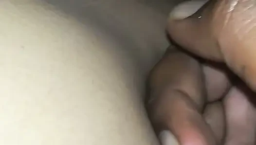 Bhabi finger full masti
