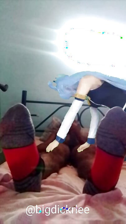 Konosuba Aqua üzerimde otururken ben otuzbir çekiyorum