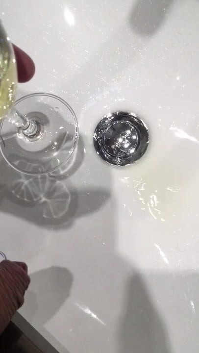 Pee