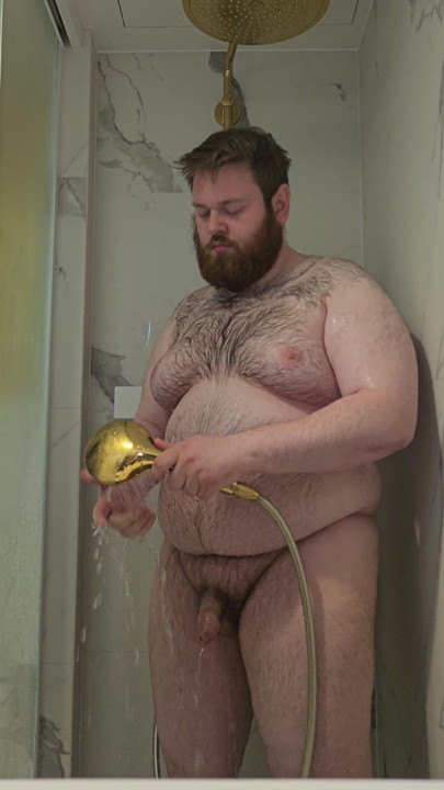 Chub showering in Poland | Clip 1