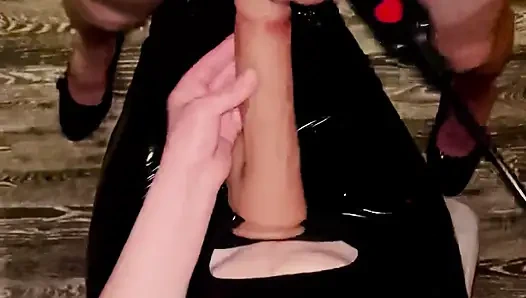 Dominante Ehefrau Versohlt Sissy Ehemann Die Eier