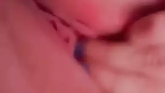 Tape dans le fond