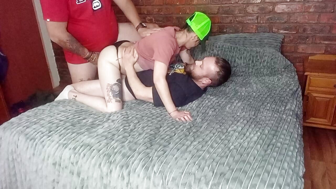 Ele gostou com seu esperma pingando de mim